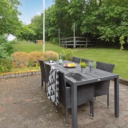 Amazing In With View *